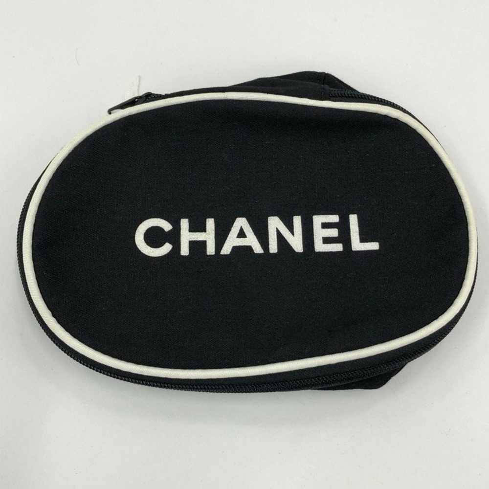 Chanel Black Cosmetic Pouch ☆ Rare ☆ Vintage CHANEL Cosmetic Pouch - Picture 2 of 10